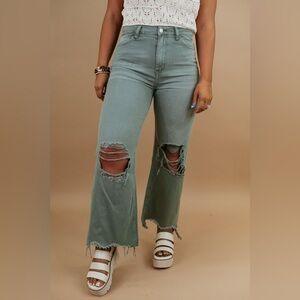 Vervet Women’s Jeans Light Green Distressed Jeans Size 25